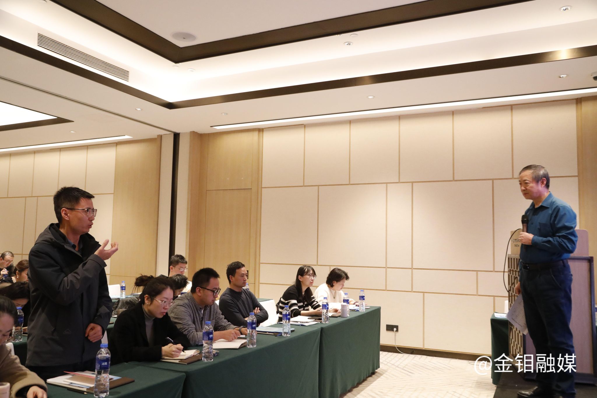 20251201-授课 (2).jpg